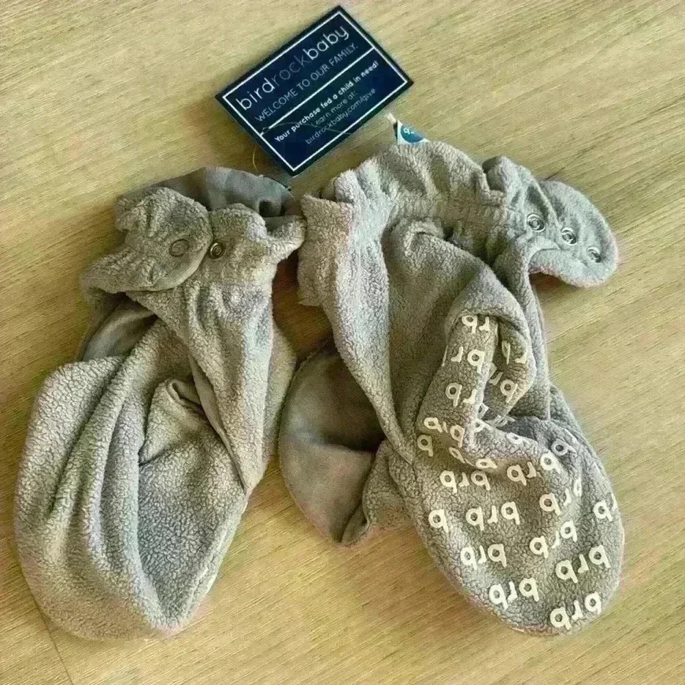 NWT Bird Rock Baby fleece booties size 18-24months